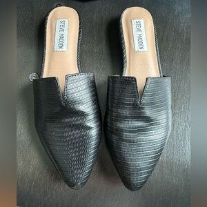 Steve Madden Black Flats Size 6
